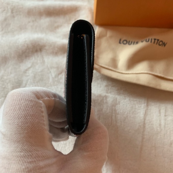 BRAND NEW WILD AT HEART ROSALIE COIN PURSE//LIMITED EDITION - Picture 7 of 14